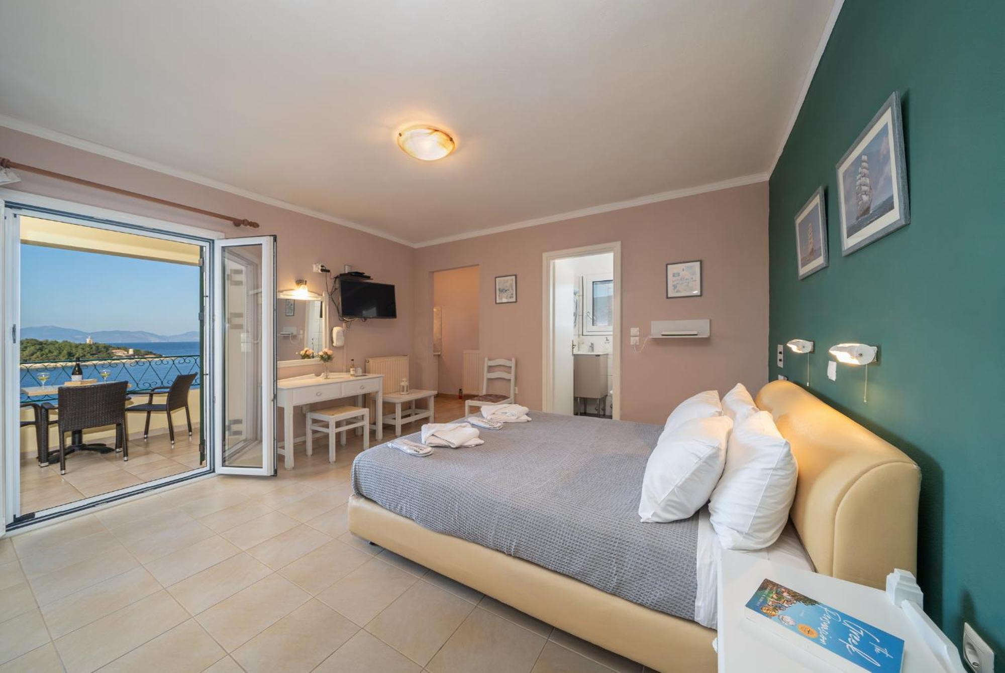 Stella Hotel Apartments Fiskárdo Eksteriør bilde