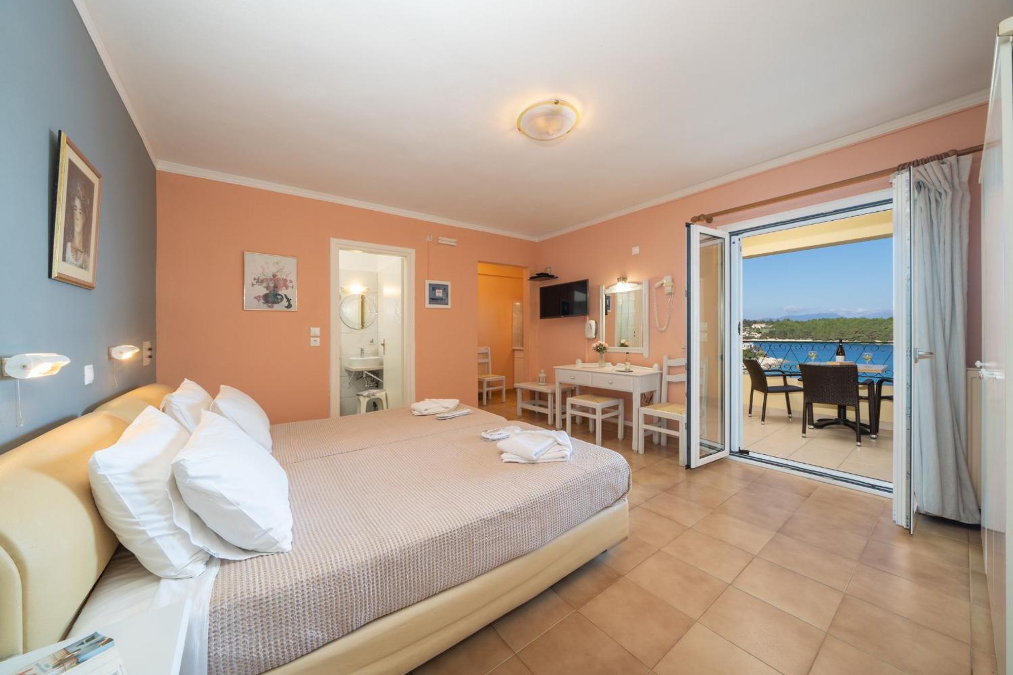 Stella Hotel Apartments Fiskárdo Eksteriør bilde